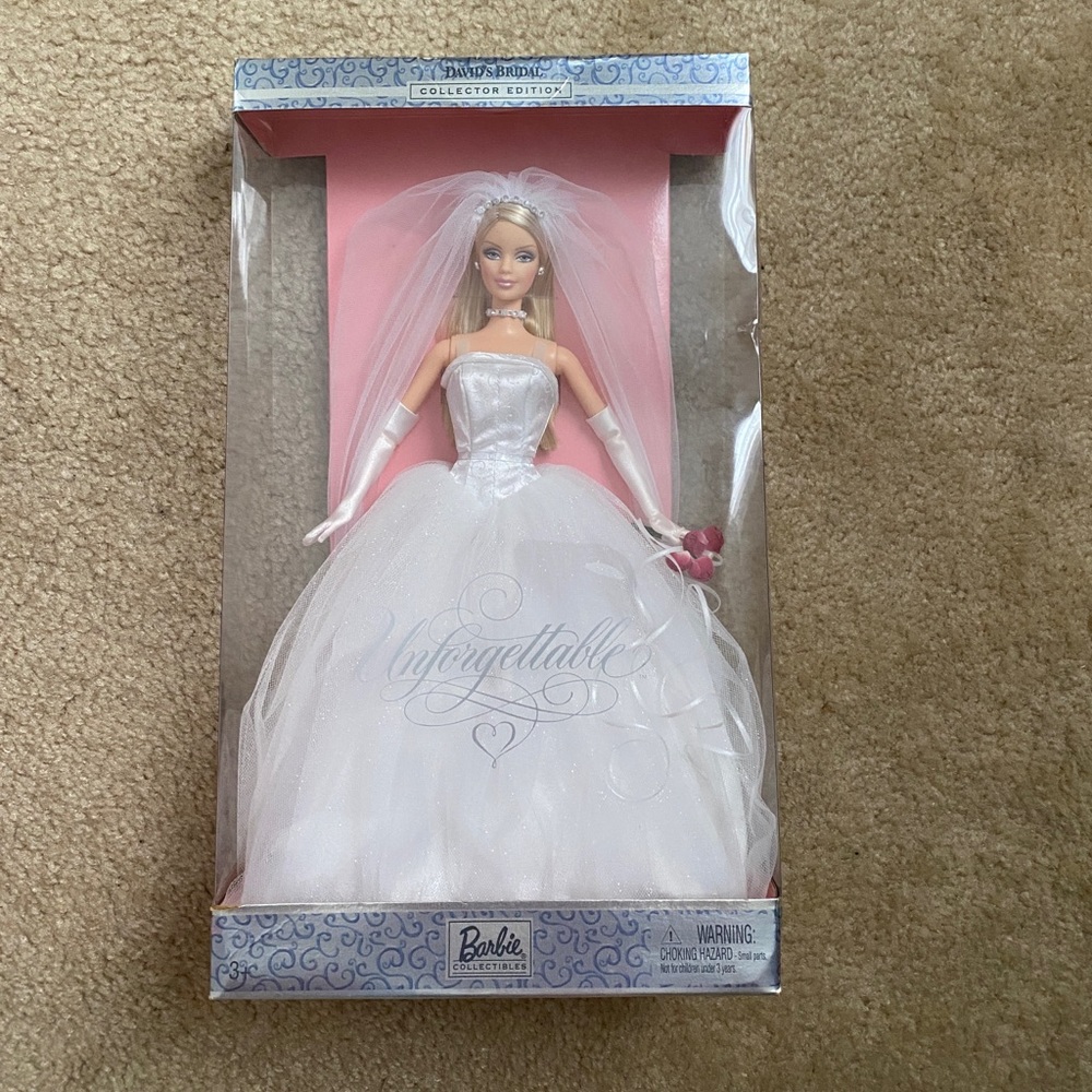 Collector’s limited edition David’s Bridal Barbie 2004 “unforgettable”